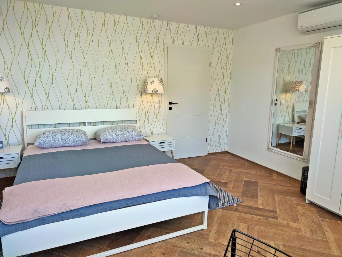 Apartments Gareta Gradac  Luaran gambar