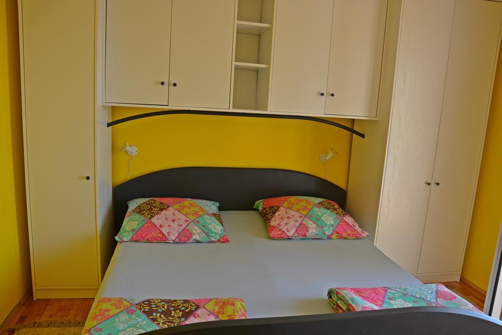 Apartments Gareta Gradac  Bilik gambar