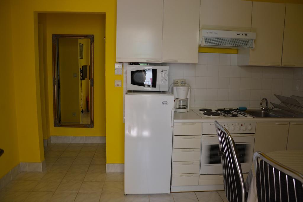 Apartments Gareta Gradac  Bilik gambar