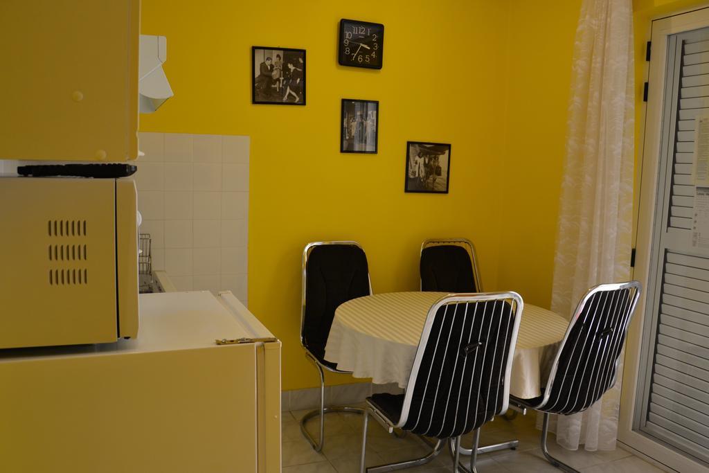 Apartments Gareta Gradac  Bilik gambar