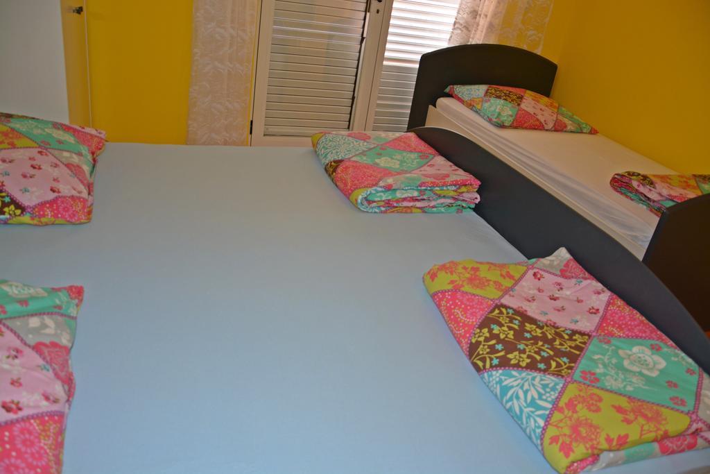 Apartments Gareta Gradac  Bilik gambar
